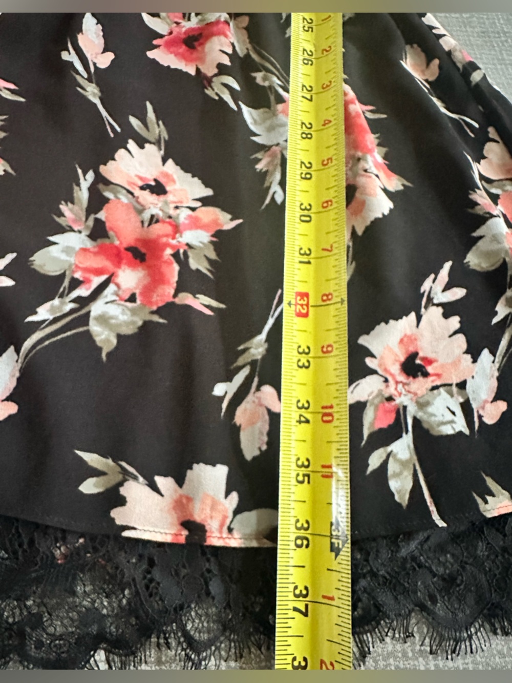 White House Black Market Floral Dress 12 Black Sheer Lace Hem Fit Flare - Picture 12 of 13